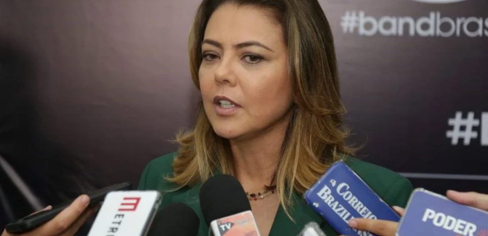 Debate-Leila-1024x683-1