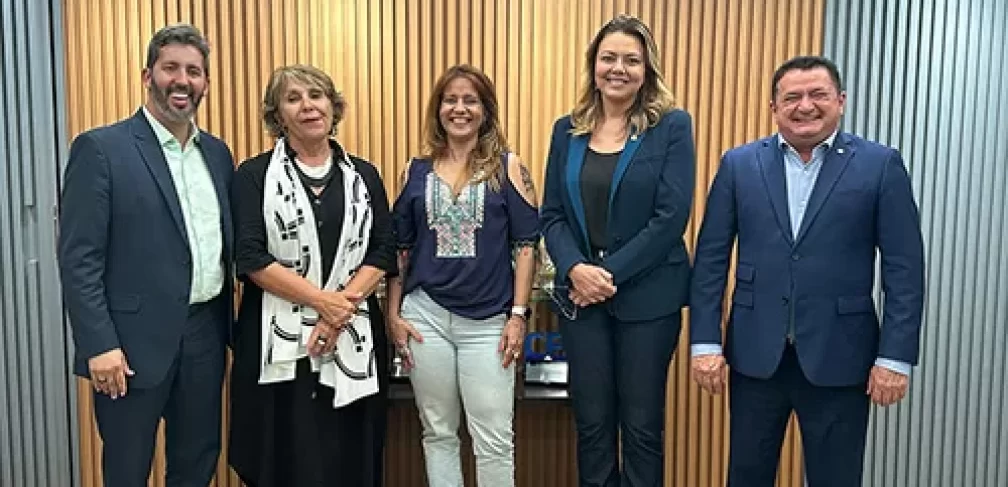 leila-e-bancada-ifb-dest