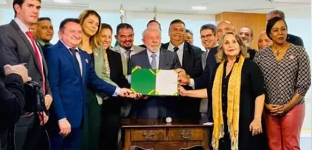 recomposicao-forcas-dest